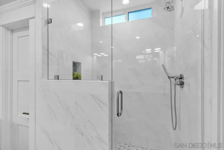 943 F Avenue, Coronado, California 92118