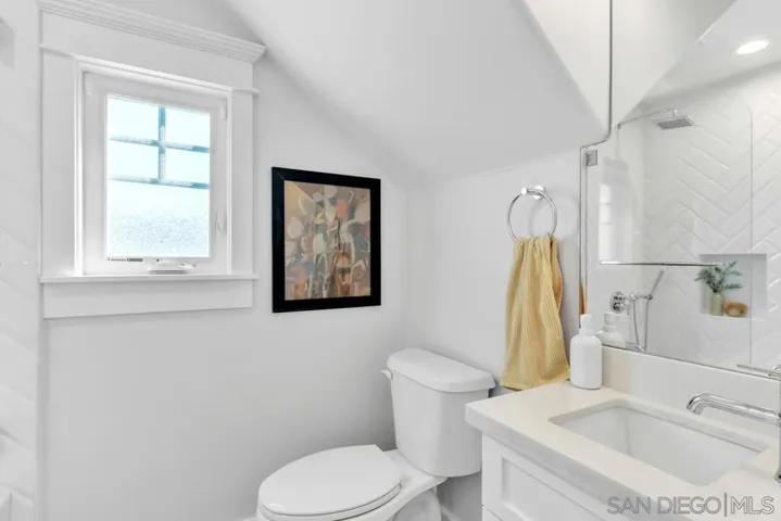 943 F Avenue, Coronado, California 92118