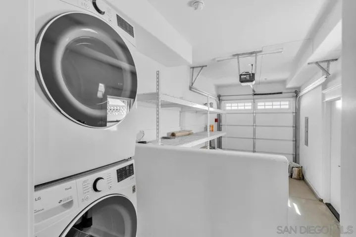 943 F Avenue, Coronado, California 92118