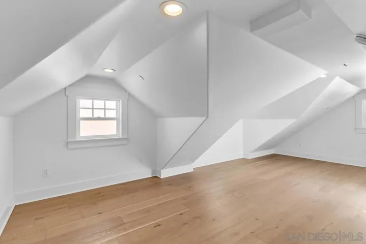 943 F Avenue, Coronado, California 92118