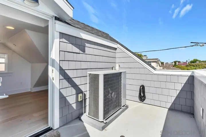 943 F Avenue, Coronado, California 92118