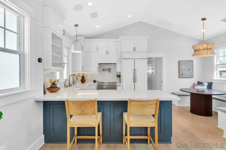 943 F Avenue, Coronado, California 92118