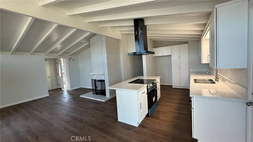 1002 E Walnut, Glendora, California 91741