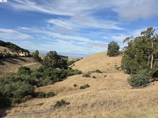 27907 Dobbel Ave, Hayward, California 94542