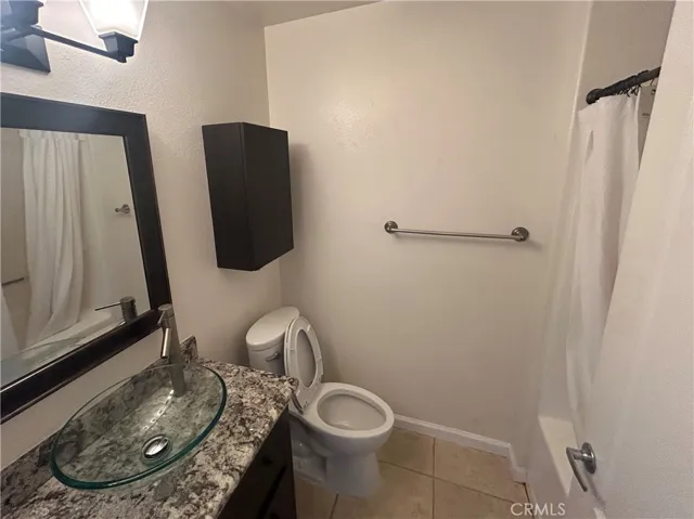 7111 La Tijera, Los Angeles, California 90045