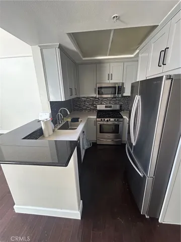 7111 La Tijera, Los Angeles, California 90045