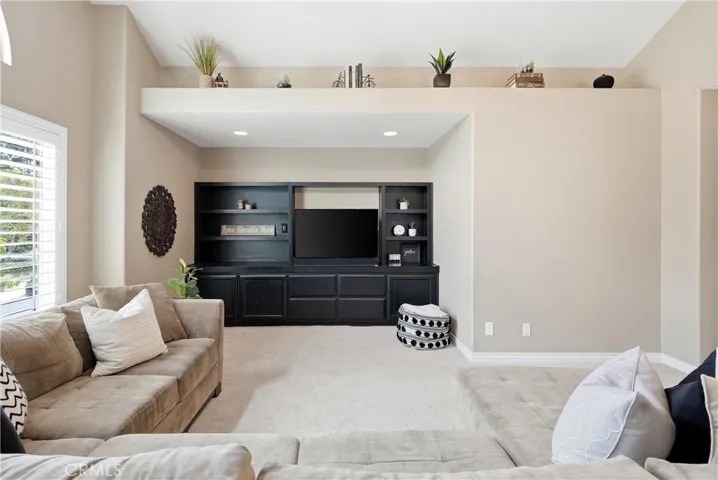 28731 Appletree, Mission Viejo, California 92692