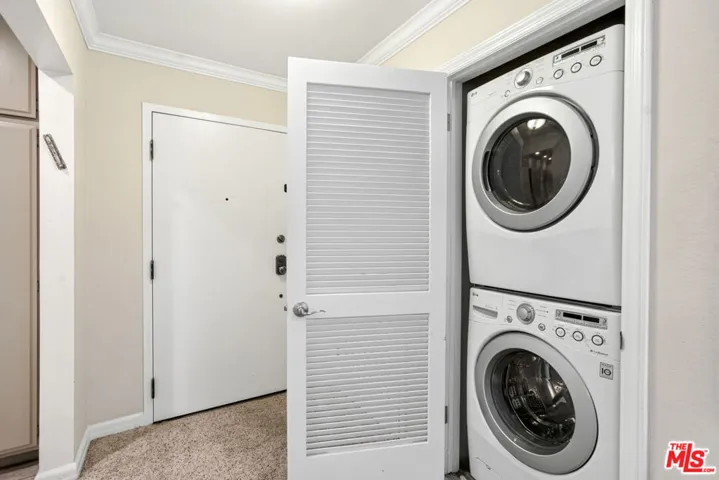 1110 S Shenandoah Street 8, Los Angeles, California 90035