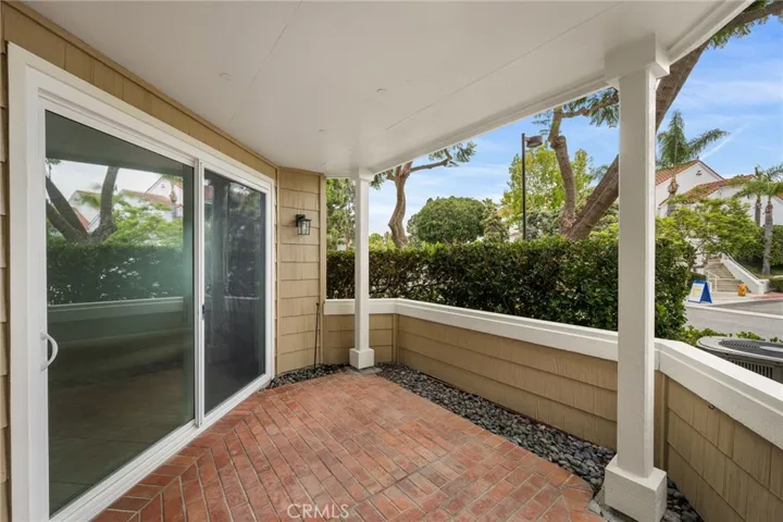 19442 Sunray 103, Huntington Beach, California 92648