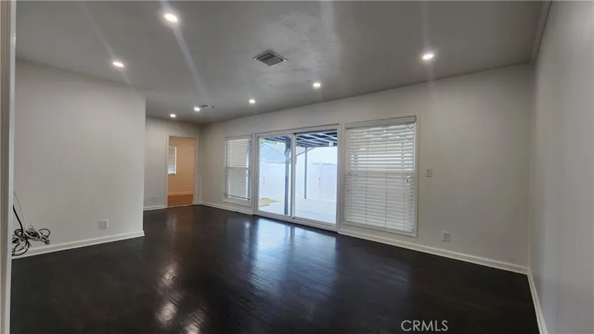 15709 Devonshire, Los Angeles, California 91344