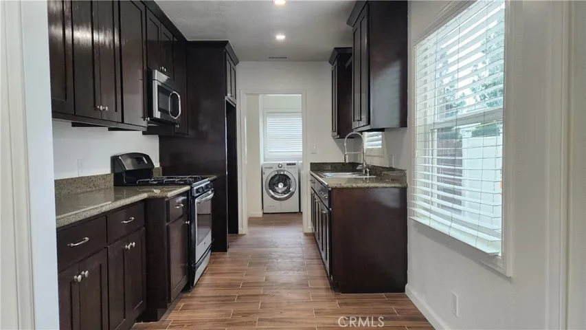 15709 Devonshire, Los Angeles, California 91344