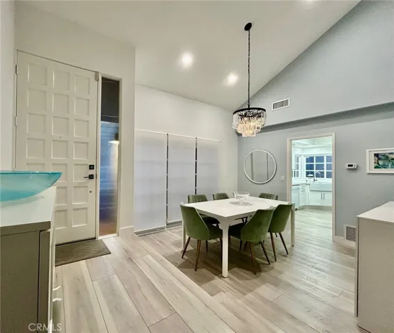 446 Vista Roma, Newport Beach, California 92660
