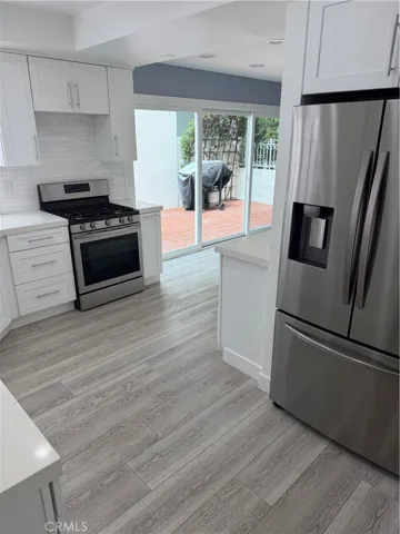 446 Vista Roma, Newport Beach, California 92660