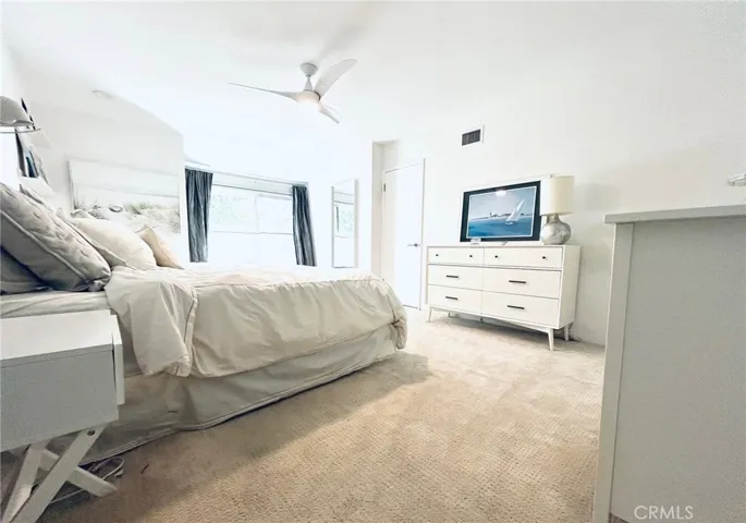 446 Vista Roma, Newport Beach, California 92660