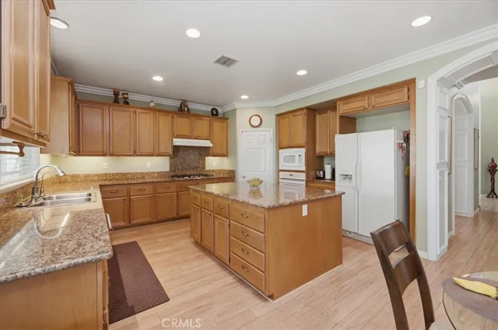 1615 Via Modena Way, Corona, California 92881