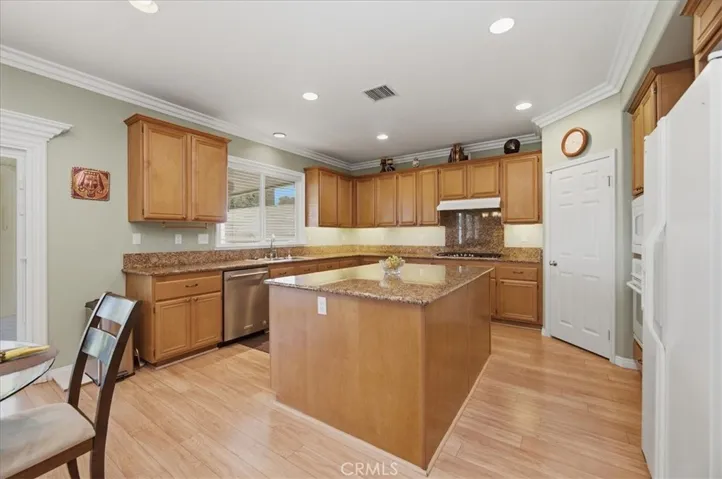 1615 Via Modena Way, Corona, California 92881