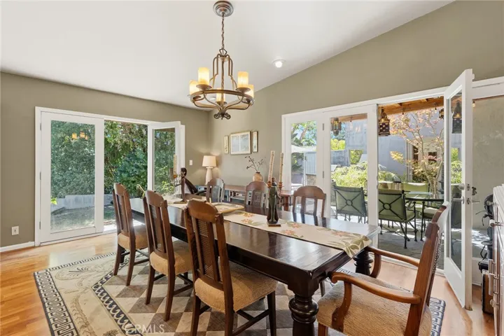 4956 Hood Drive, Woodland Hills, California 91364
