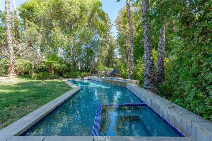 4956 Hood Drive, Woodland Hills, California 91364