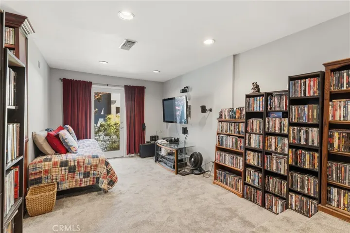 4956 Hood Drive, Woodland Hills, California 91364