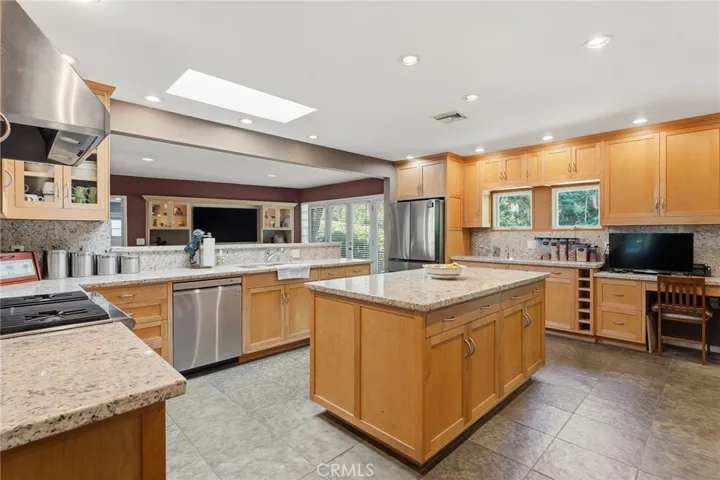 4956 Hood Drive, Woodland Hills, California 91364