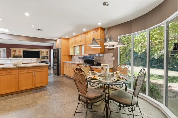 4956 Hood Drive, Woodland Hills, California 91364