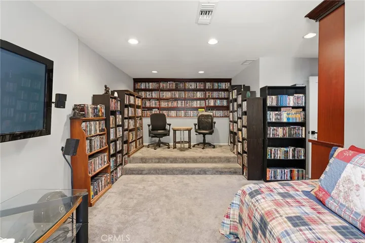 4956 Hood Drive, Woodland Hills, California 91364