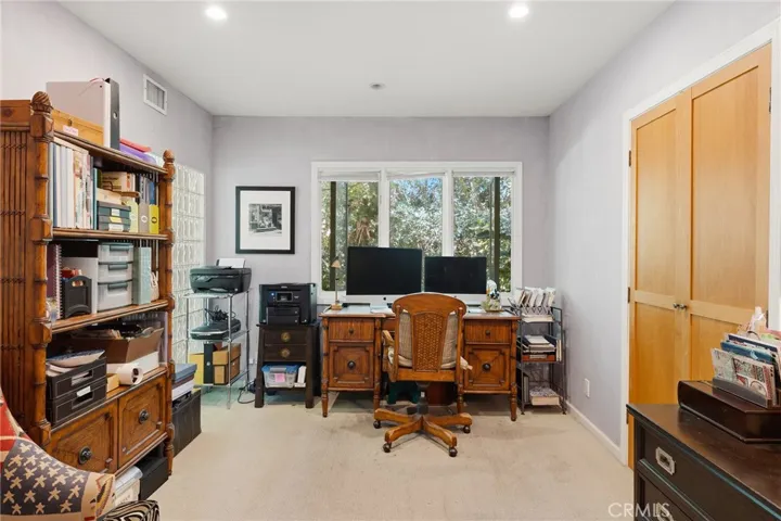 4956 Hood Drive, Woodland Hills, California 91364