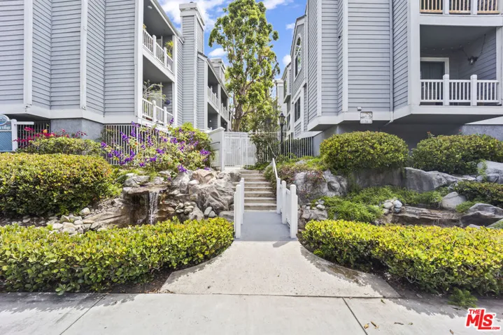 8500 Falmouth Avenue Unit 2104, Los Angeles, California 90293