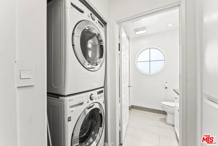 8500 Falmouth Avenue Unit 2104, Los Angeles, California 90293
