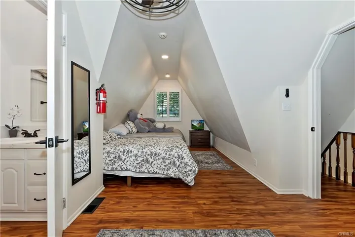 HUGE Second Room Upstairs Sleeps 4+! Perfect for Grandkids!