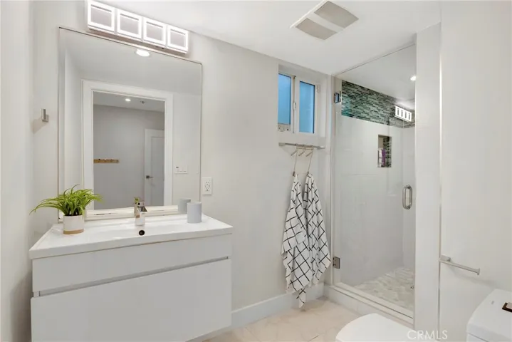 11661 Picturesque Dr, Studio City, California 91604