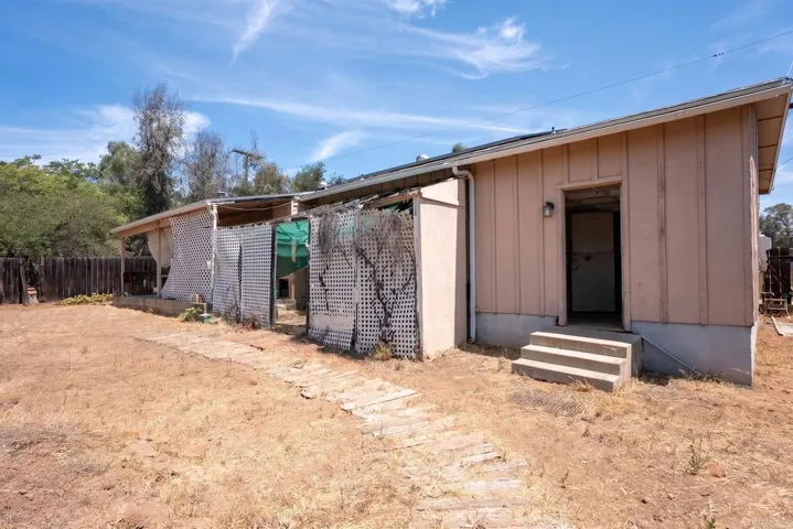 115 Beech, El Cajon, California 92021
