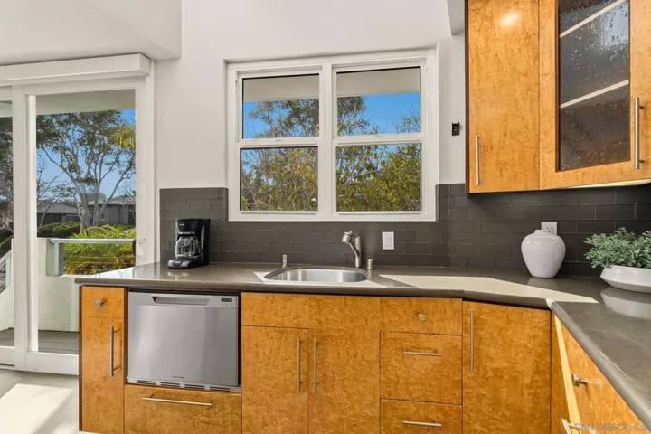 438 La Mesa Ave, Encinitas, California 92024