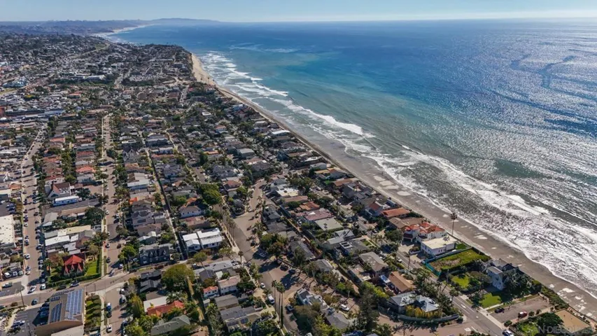 438 La Mesa Ave, Encinitas, California 92024