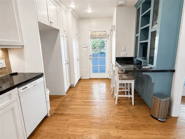 10527 Colebrook Street, Shadow Hills, California 91040