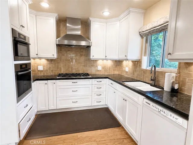 10527 Colebrook Street, Shadow Hills, California 91040