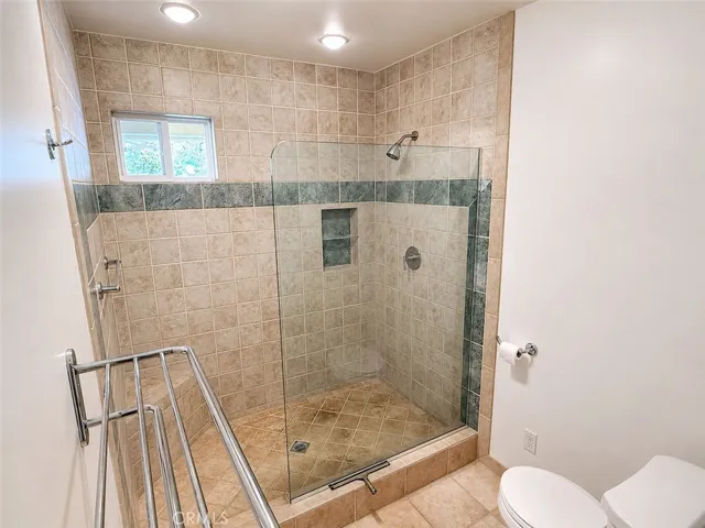 10527 Colebrook Street, Shadow Hills, California 91040