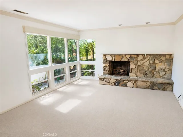 10527 Colebrook Street, Shadow Hills, California 91040