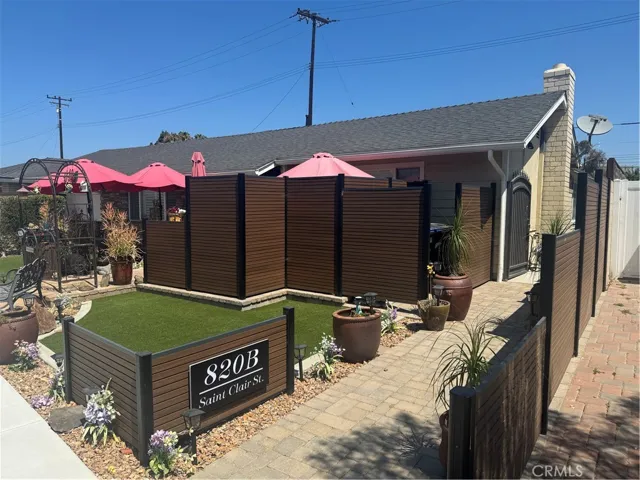 820 Saint Clair 1, Costa Mesa, California 92626