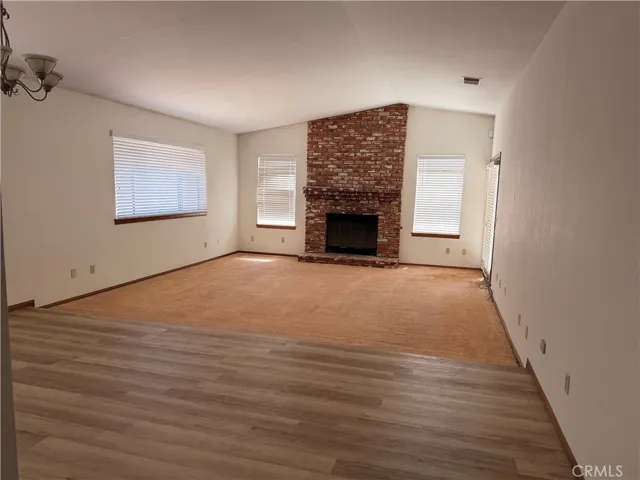 12901 Briarcliff, Victorville, California 92395