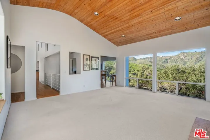 26207 Ingleside Way, Malibu, California 90265