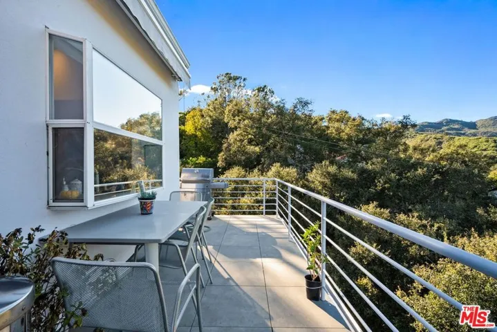26207 Ingleside Way, Malibu, California 90265