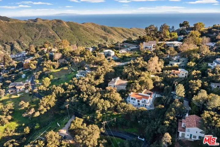 26207 Ingleside Way, Malibu, California 90265