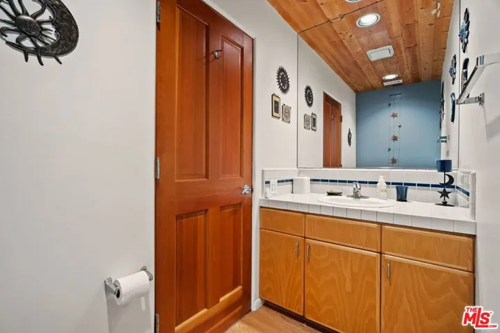 26207 Ingleside Way, Malibu, California 90265
