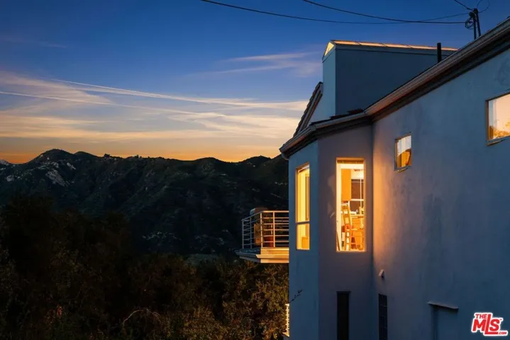 26207 Ingleside Way, Malibu, California 90265