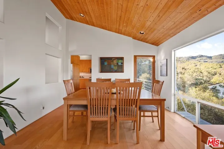 26207 Ingleside Way, Malibu, California 90265