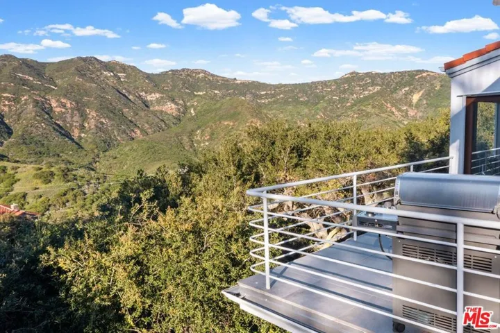 26207 Ingleside Way, Malibu, California 90265