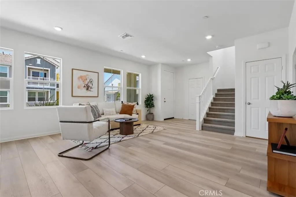 4295 S Hermosa Paseo, Ontario, California 91761 — photo 5