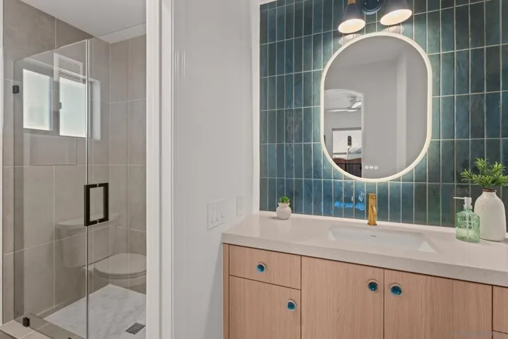 2483 Oxford Ave, Cardiff By The Sea, California 92007