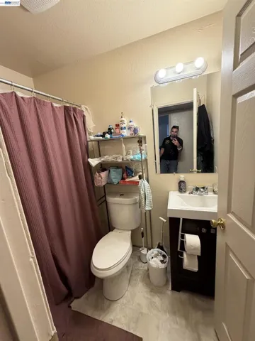 5917 Clover Manor Way, Sacramento, California 95824
